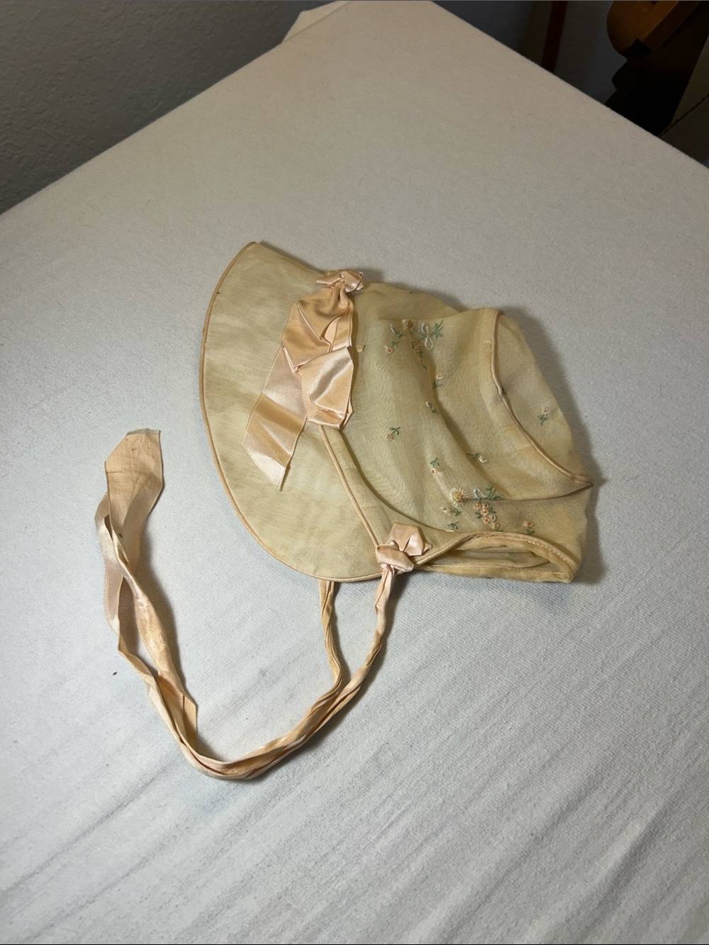 Vintage Soft Yellow Embroidered Sun Bonnet with Satin Ties